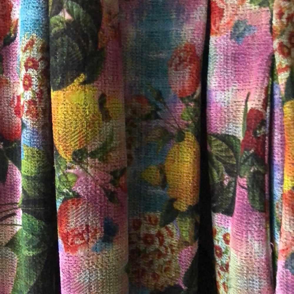 Lularoe - Picture 2 of 5